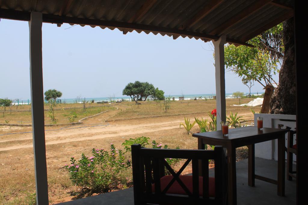 Bliss Bay Nilaveli Hotel Екстериор снимка
