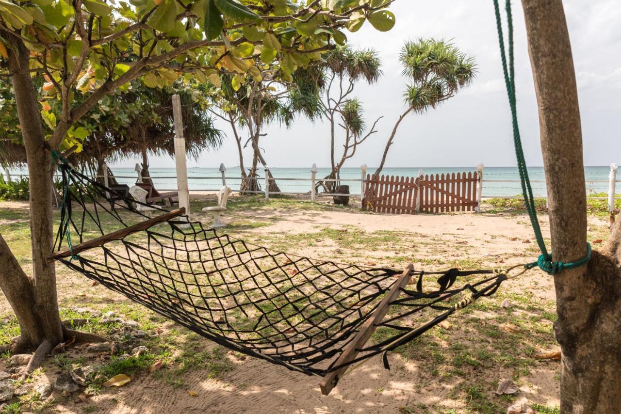 Bliss Bay Nilaveli Hotel Екстериор снимка